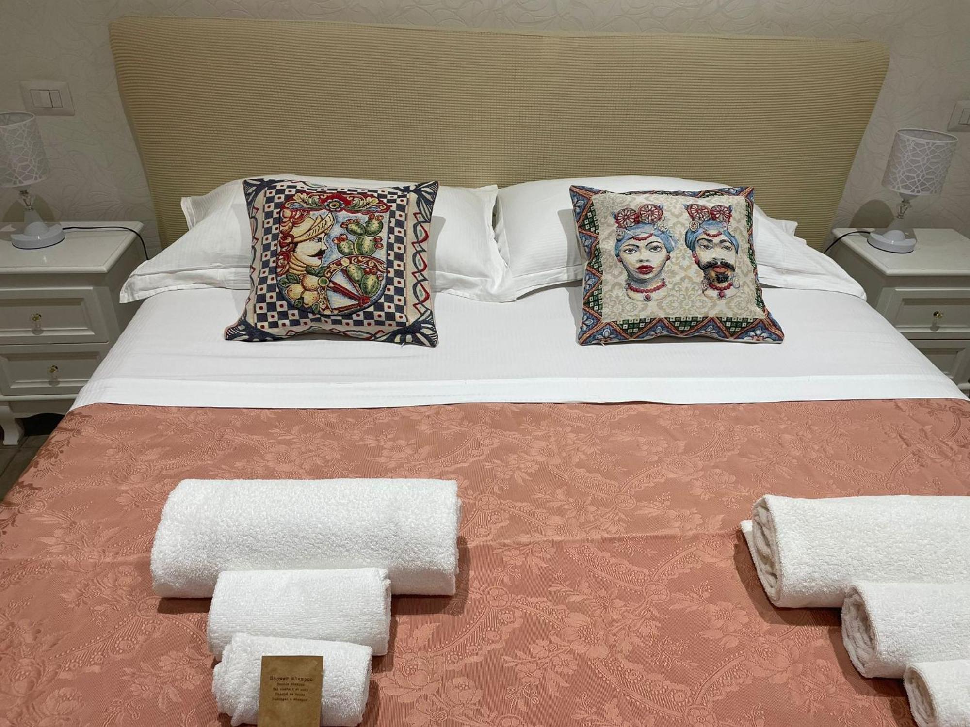 Sleep Inn Catania Rooms - Affittacamere Exterior foto